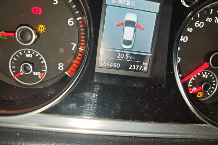 Used Volkswagen FAW-Volkswagen CC 2012 2.0 TSI Ultimate Edition Odometer Close Up