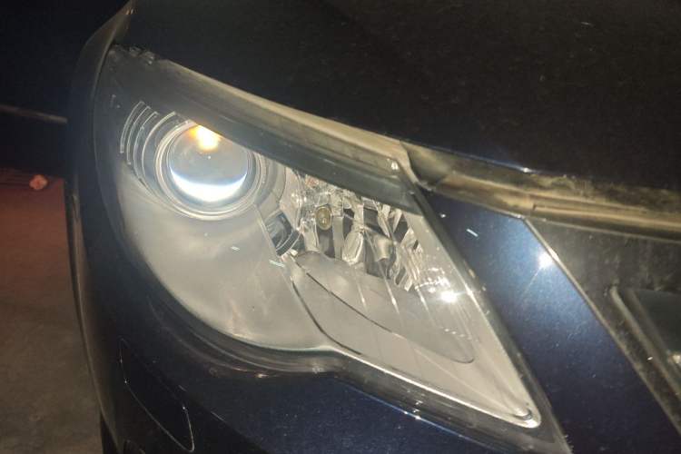 Used Volkswagen FAW-Volkswagen CC 2012 1.8TSI Prestige Model Right Front Headlight