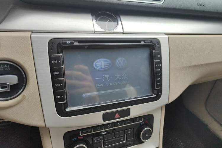 Used Volkswagen FAW-Volkswagen CC 2012 1.8TSI Elite Edition Audio And AC Panel