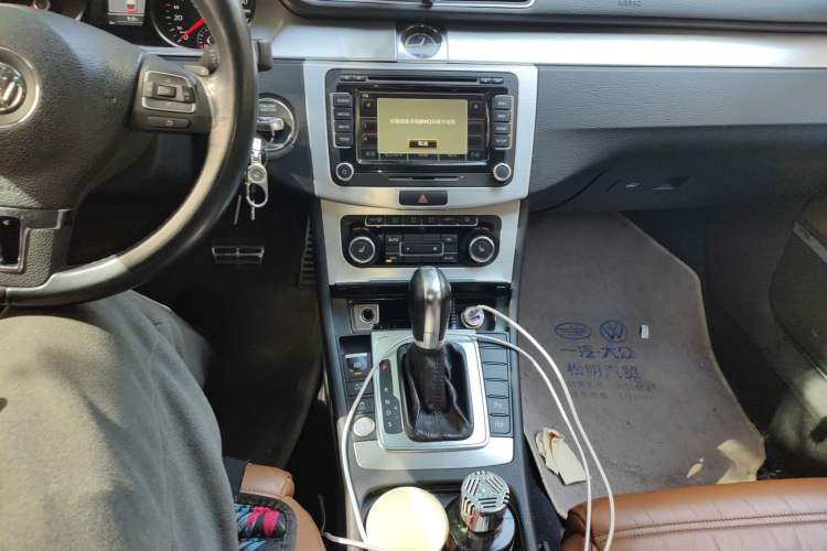 Used Volkswagen FAW-Volkswagen CC 2012 2.0 TSI Ultimate Edition Audio And AC Panel