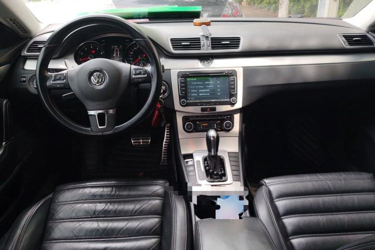 Used Volkswagen FAW-Volkswagen CC 2012 1.8TSI Prestige Model Center Console