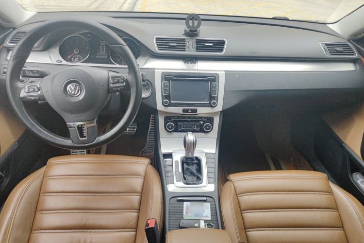 Used Volkswagen FAW-Volkswagen CC 2012 1.8TSI Elite Edition Center Console