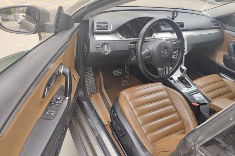 Used Volkswagen FAW-Volkswagen CC 2012 1.8TSI Elite Edition Driver Seat