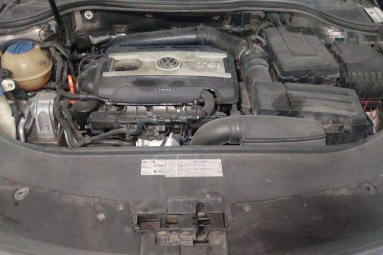 Used Volkswagen FAW-Volkswagen CC 2012 2.0 TSI Luxury Model Engine Bay