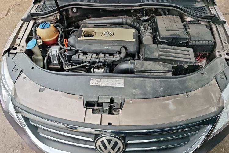 Used Volkswagen FAW-Volkswagen CC 2012 2.0 TSI Ultimate Edition Engine Bay