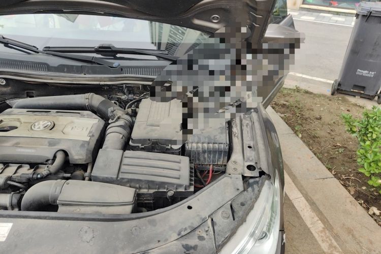 Used Volkswagen FAW-Volkswagen CC 2012 1.8TSI Elite Edition Engine Bay Left