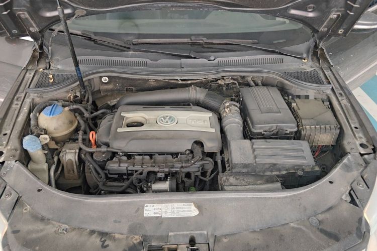 Used Volkswagen FAW-Volkswagen CC 2012 2.0 TSI Ultimate Edition Engine Bay