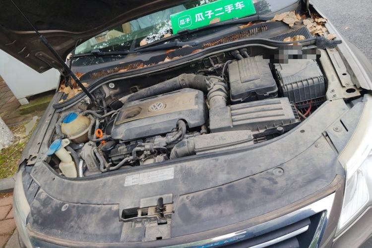 Used Volkswagen FAW-Volkswagen CC 2012 1.8TSI Prestige Model Engine Bay