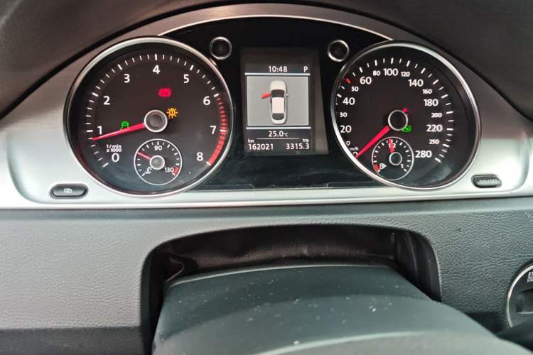 Used Volkswagen FAW-Volkswagen CC 2012 2.0 TSI Ultimate Edition Instrument Cluster