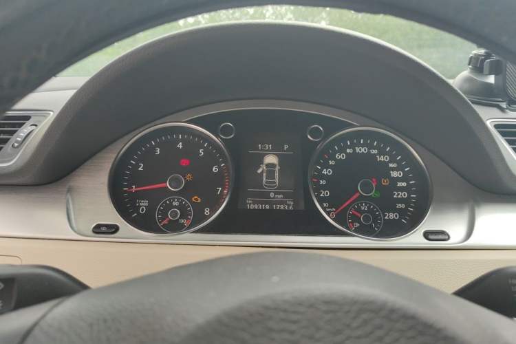 Used Volkswagen FAW-Volkswagen CC 2012 1.8TSI Elite Edition Instrument Cluster