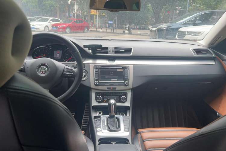 Used Volkswagen FAW-Volkswagen CC 2012 3.0 FSI V6 Interior 1