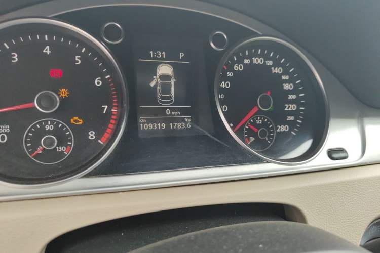 Used Volkswagen FAW-Volkswagen CC 2012 1.8TSI Elite Edition Odometer Close Up
