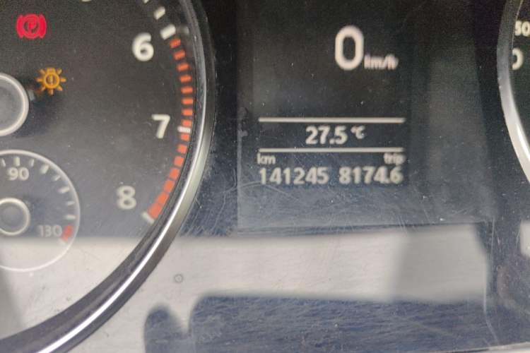 Used Volkswagen FAW-Volkswagen CC 2012 1.8TSI Elite Edition Odometer Close Up