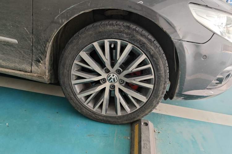 Used Volkswagen FAW-Volkswagen CC 2012 2.0 TSI Ultimate Edition Right Front Wheel Hub