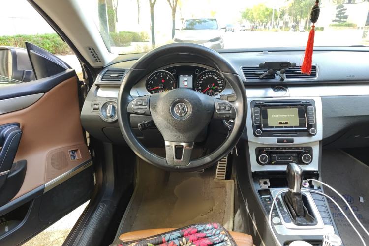 Used Volkswagen FAW-Volkswagen CC 2012 2.0 TSI Ultimate Edition Steering Wheel