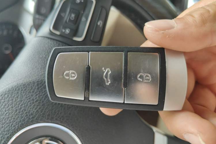 Used Volkswagen FAW-Volkswagen CC 2012 1.8TSI Elite Edition Vehicle Key