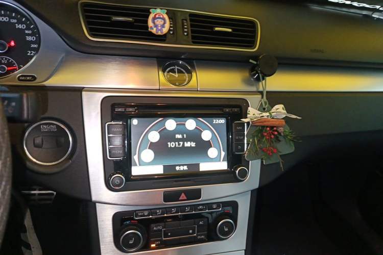 Used Volkswagen FAW-Volkswagen CC 2012 1.8TSI Luxury Model Audio And AC Panel