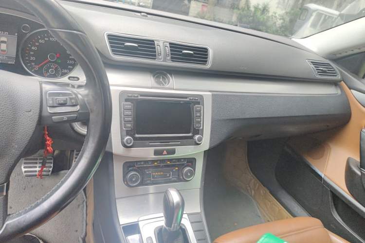 Used Volkswagen FAW-Volkswagen CC 2012 2.0 TSI Ultimate Edition Audio And AC Panel