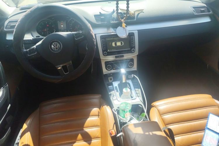 Used Volkswagen FAW-Volkswagen CC 2012 2.0 TSI Ultimate Edition Center Console
