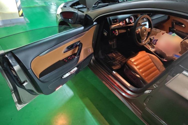 Used Volkswagen FAW-Volkswagen CC 2012 2.0 TSI Luxury Model Driver Seat