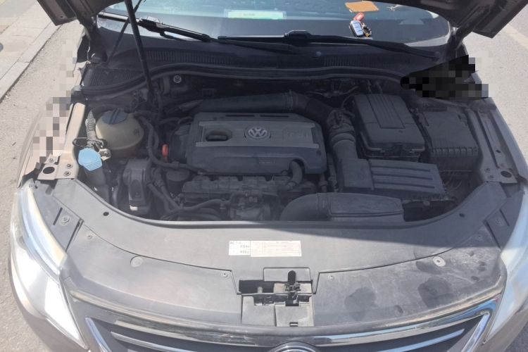 Used Volkswagen FAW-Volkswagen CC 2012 1.8TSI Luxury Model Engine Bay
