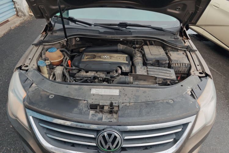 Used Volkswagen FAW-Volkswagen CC 2012 1.8TSI Elite Edition Engine Bay