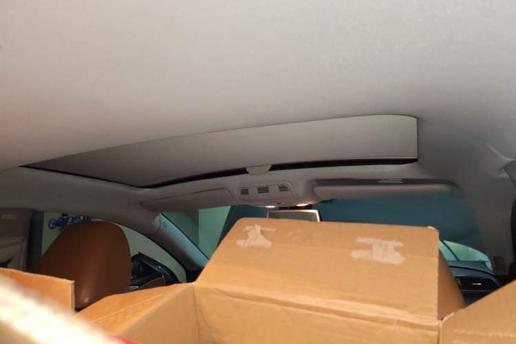 Used Volkswagen FAW-Volkswagen CC 2012 2.0 TSI Luxury Model Headliner