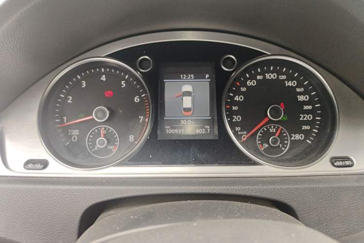 Used Volkswagen FAW-Volkswagen CC 2012 2.0 TSI Ultimate Edition Instrument Cluster