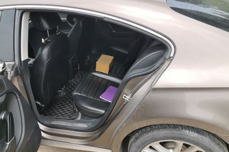 Used Volkswagen FAW-Volkswagen CC 2012 1.8TSI Prestige Model Left Rear Seat