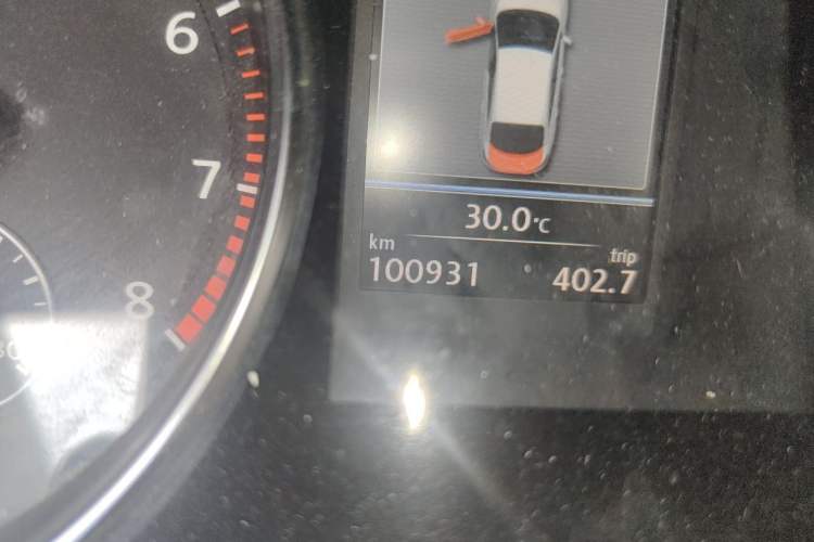 Used Volkswagen FAW-Volkswagen CC 2012 2.0 TSI Ultimate Edition Odometer Close Up