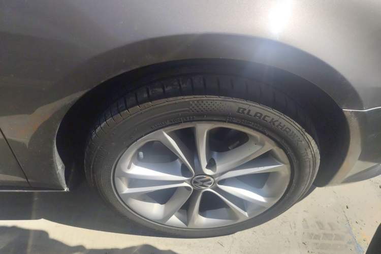 Used Volkswagen FAW-Volkswagen CC 2012 2.0 TSI Ultimate Edition Right Front Wheel Hub