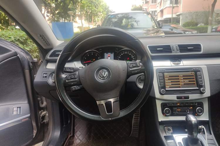 Used Volkswagen FAW-Volkswagen CC 2012 2.0 TSI Luxury Model Steering Wheel