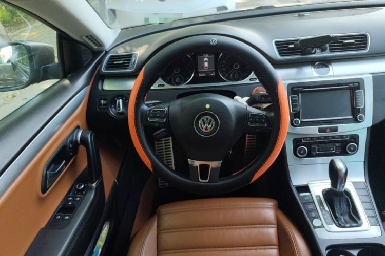 Used Volkswagen FAW-Volkswagen CC 2012 1.8TSI Luxury Model Steering Wheel