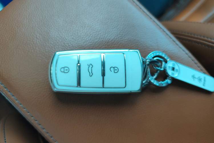 Used Volkswagen FAW-Volkswagen CC 2012 1.8TSI Luxury Model Vehicle Key