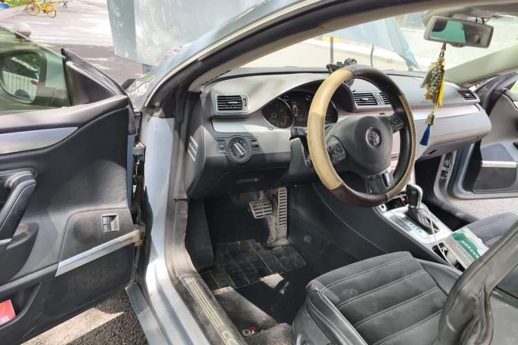 Used Volkswagen FAW-Volkswagen CC 2012 2.0 TSI Ultimate Edition Driver Seat
