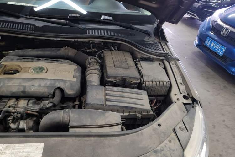 Used Volkswagen FAW-Volkswagen CC 2012 1.8TSI Elite Edition Engine Bay Left