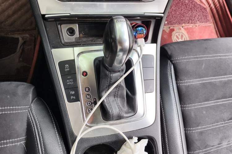 Used Volkswagen FAW-Volkswagen CC 2012 2.0 TSI Ultimate Edition Gear Lever
