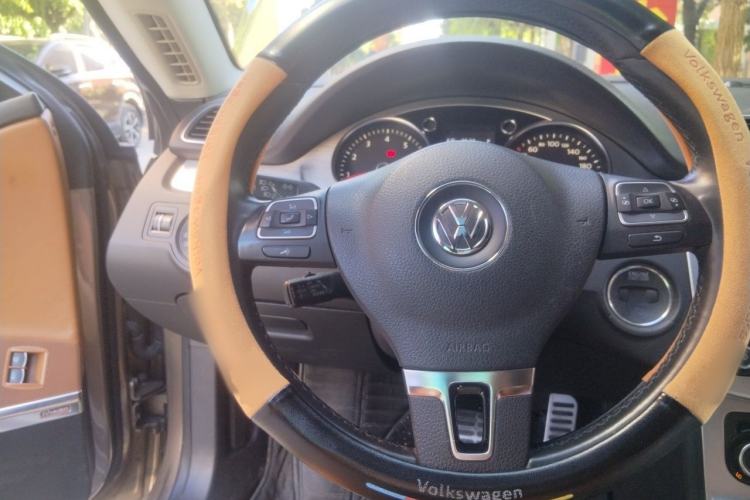 Used Volkswagen FAW-Volkswagen CC 2012 2.0 TSI Ultimate Edition Steering Wheel