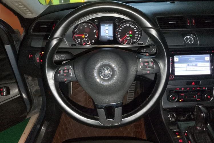 Used Volkswagen FAW-Volkswagen CC 2012 2.0 TSI Luxury Model Steering Wheel