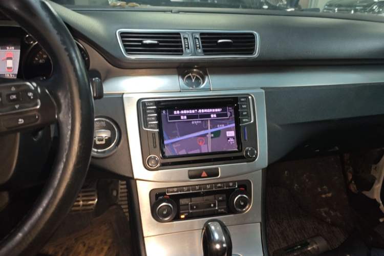 Used Volkswagen FAW-Volkswagen CC 2012 2.0 TSI Prestige Edition Audio And AC Panel