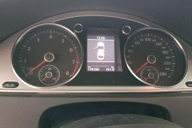 Used Volkswagen FAW-Volkswagen CC 2012 1.8TSI Luxury Model Instrument Cluster