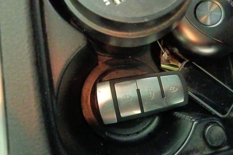 Used Volkswagen FAW-Volkswagen CC 2012 1.8TSI Luxury Model Vehicle Key