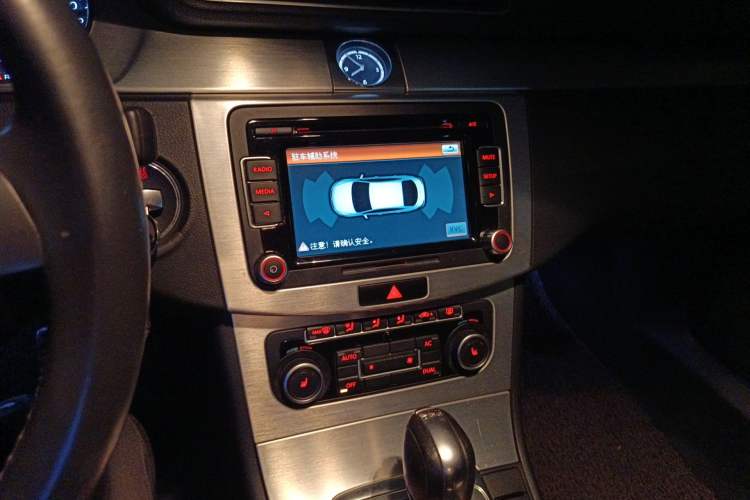 Used Volkswagen FAW-Volkswagen CC 2012 2.0 TSI Luxury Model Audio And AC Panel