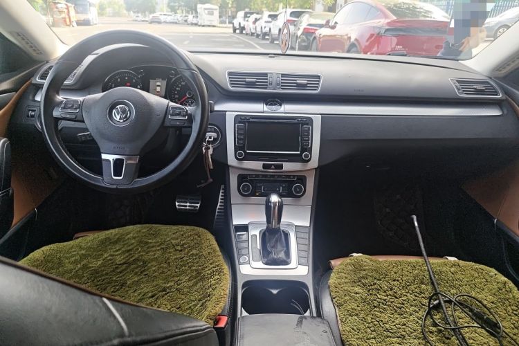 Used Volkswagen FAW-Volkswagen CC 2012 3.0 FSI V6 Center Console