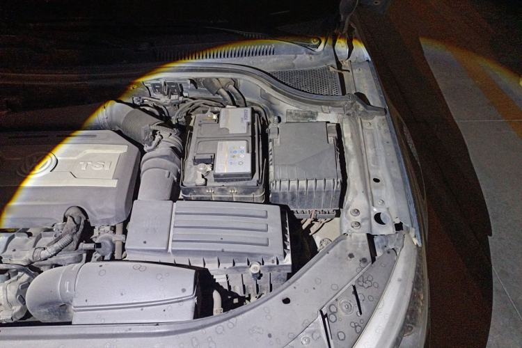 Used Volkswagen FAW-Volkswagen CC 2012 2.0 TSI Luxury Model Engine Bay Left