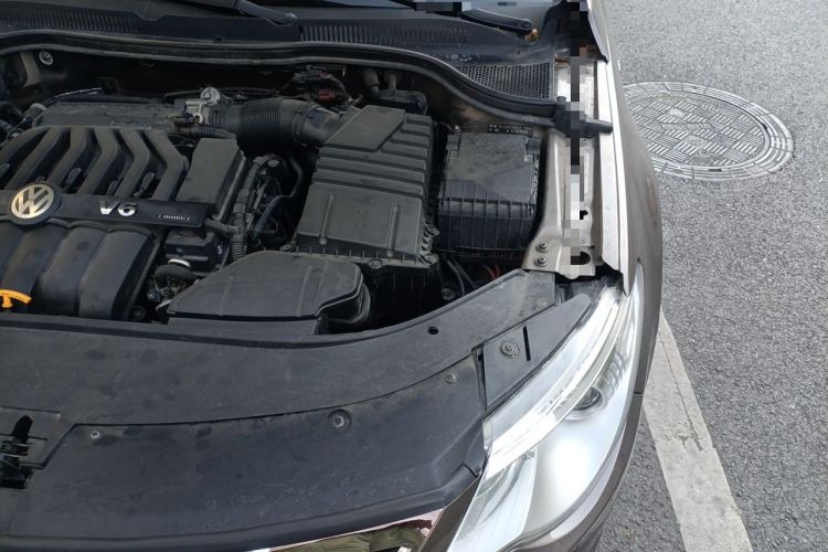 Used Volkswagen FAW-Volkswagen CC 2012 3.0 FSI V6 Engine Bay Left
