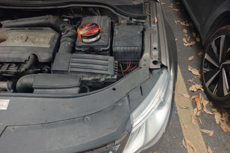 Used Volkswagen FAW-Volkswagen CC 2012 1.8TSI Luxury Model Engine Bay Left