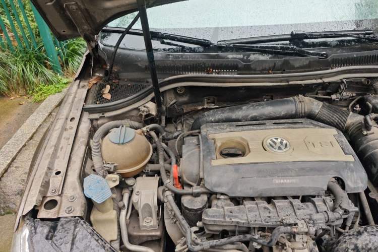 Used Volkswagen FAW-Volkswagen CC 2012 2.0 TSI Ultimate Edition Engine Bay Right