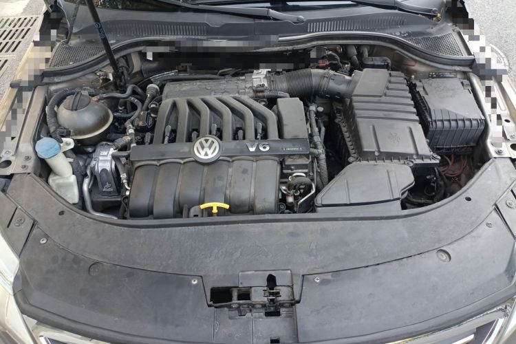 Used Volkswagen FAW-Volkswagen CC 2012 3.0 FSI V6 Engine Bay