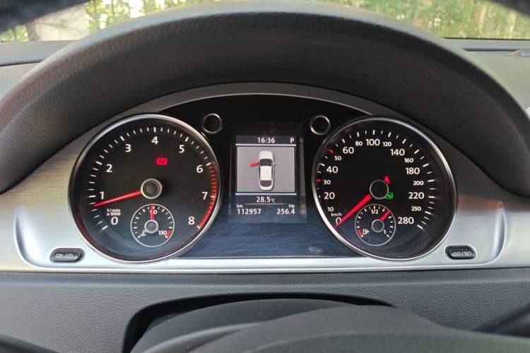 Used Volkswagen FAW-Volkswagen CC 2012 1.8TSI Luxury Model Instrument Cluster
